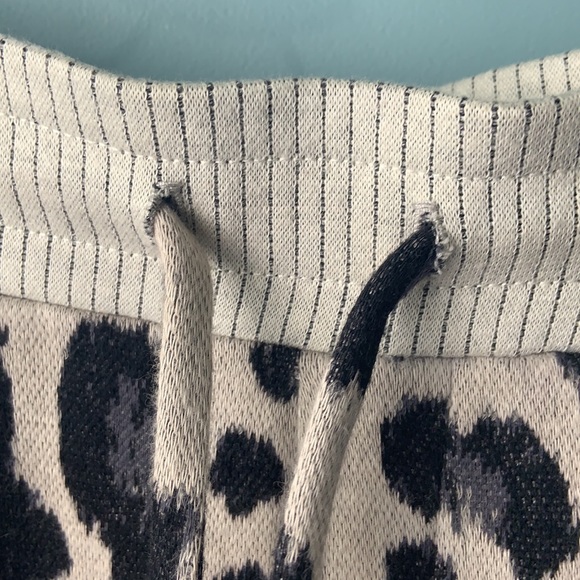 🇨🇦 TWENTY MONTREAL Hyper Reality Knit Leopard Jogger sz Small Woven Pant - Picture 5 of 16